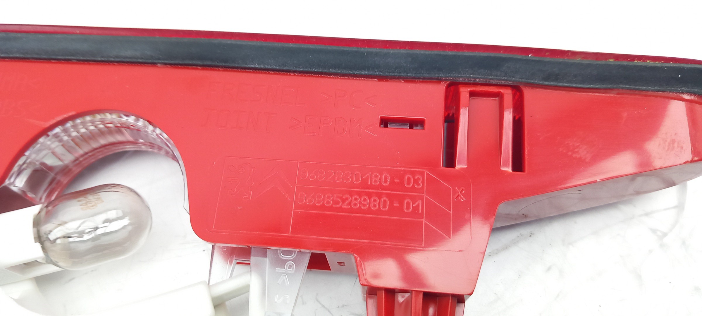 Luz stop adicional / 3º stop CITROËN Berlingo Van (K9) Imagem-2