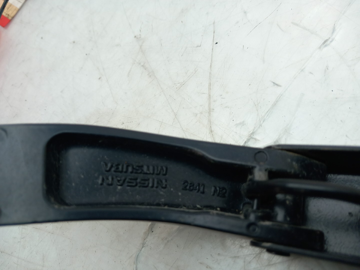 Brazo de limpiaparabrisas delantero derecho NISSAN Micra V (K14) Imagem-2