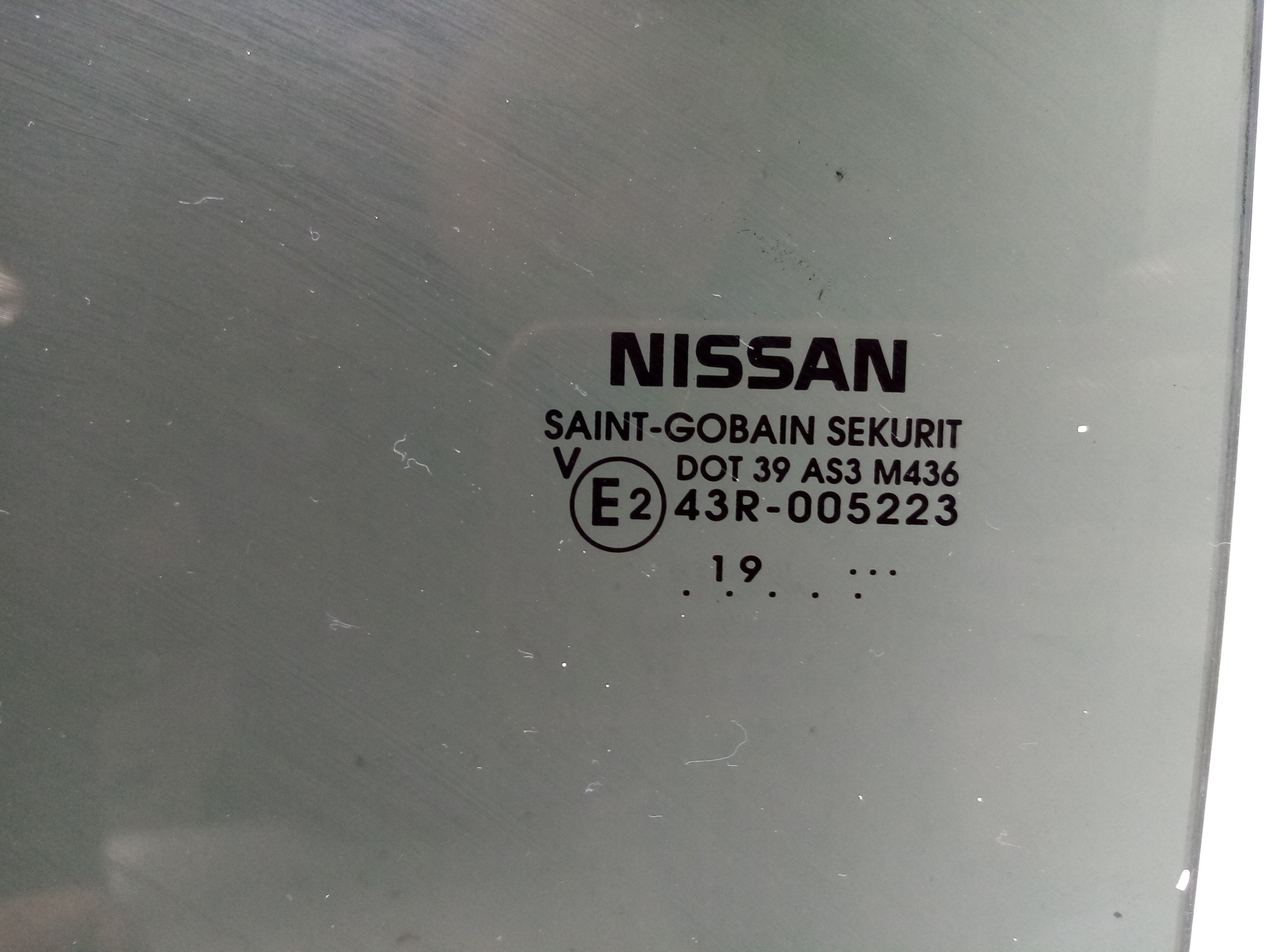 Vitre porte arrière gauche NISSAN Micra V (K14) Imagem-1