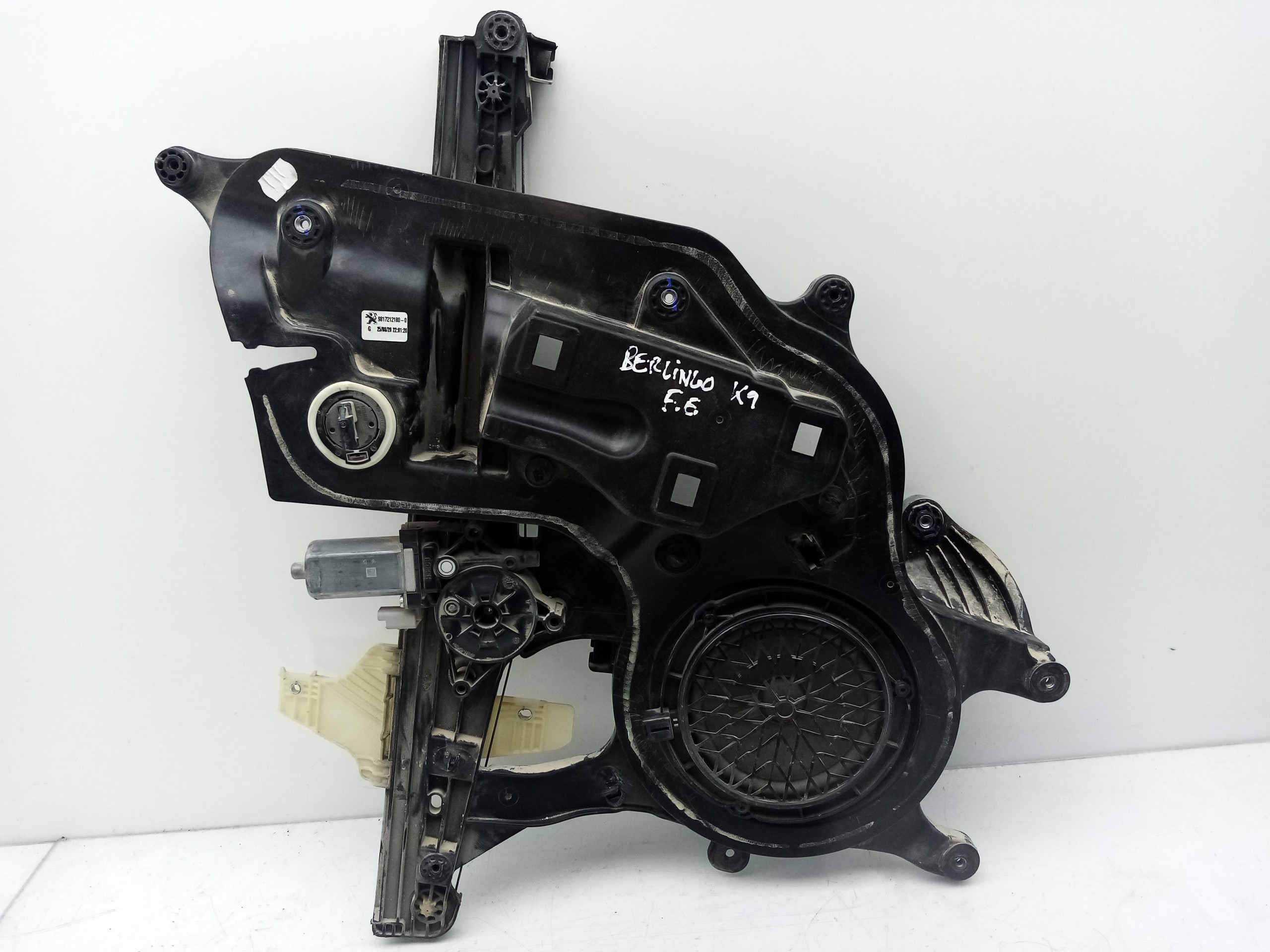 Alzavetro anteriore sinistro