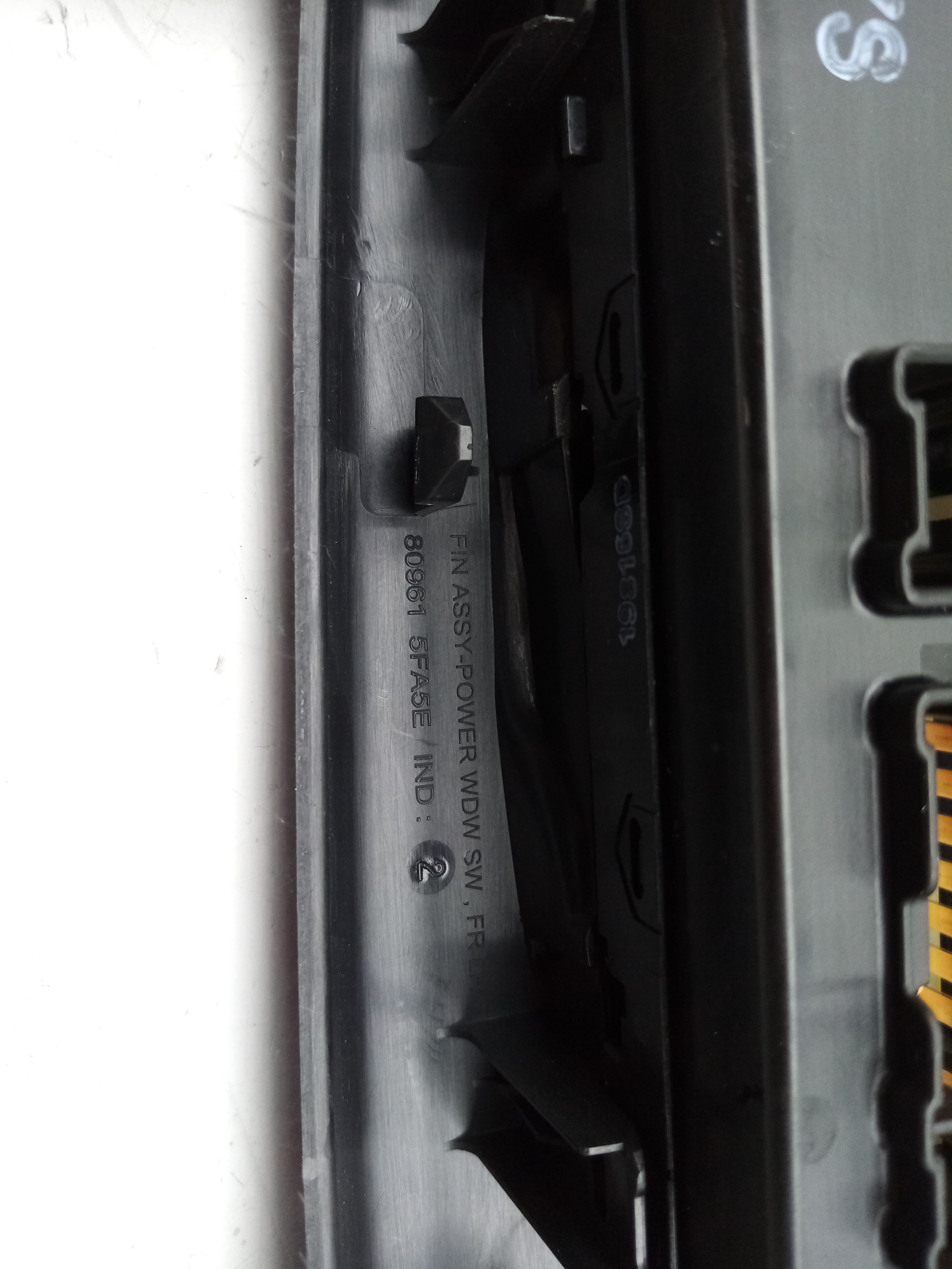 Left Front window control NISSAN Micra V (K14) Imagem-2