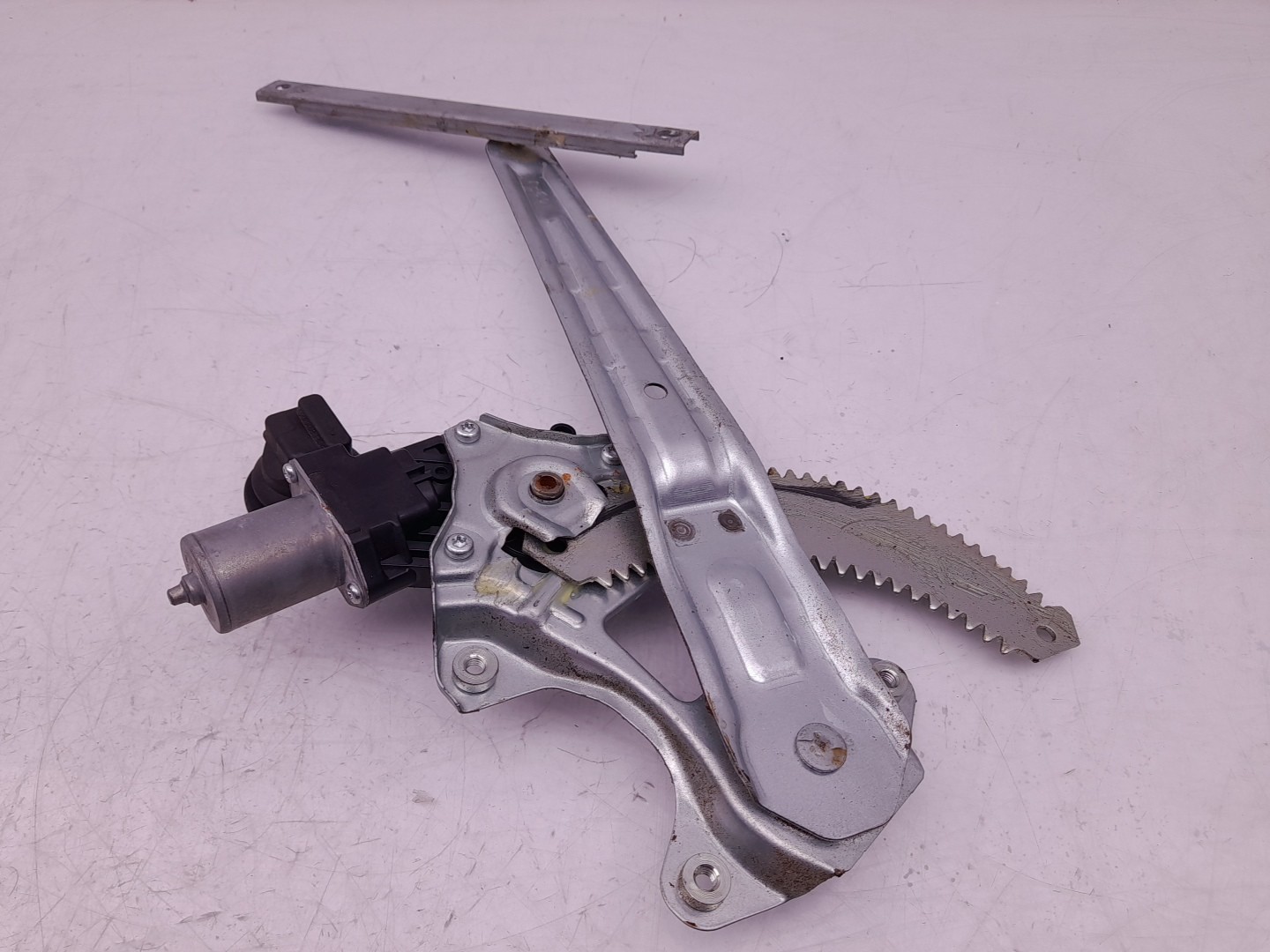 Left rear window regulator NISSAN Micra V (K14) Imagem-1