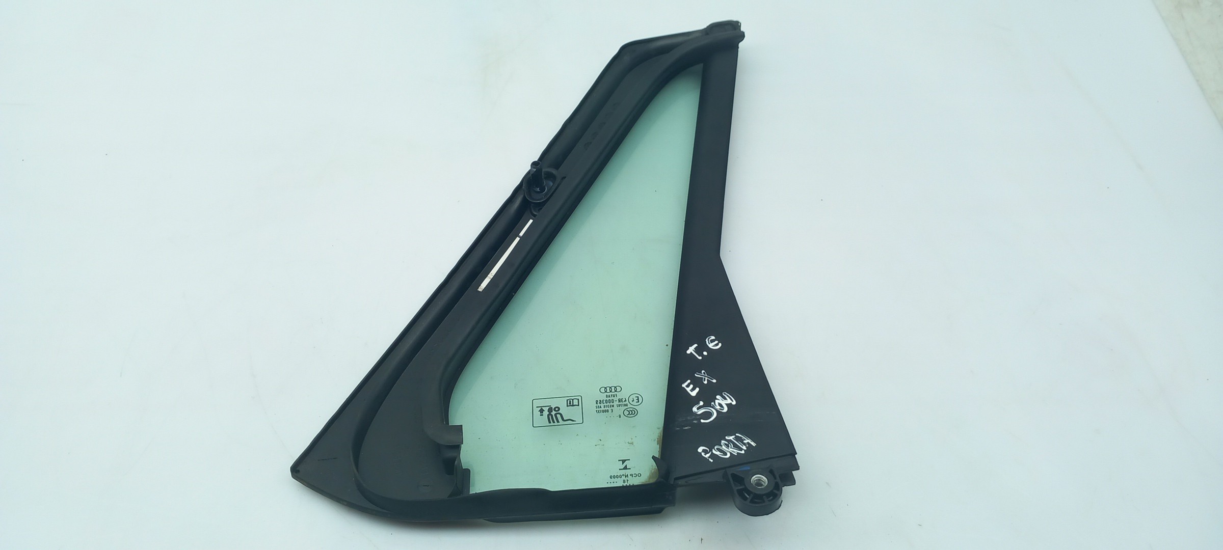 Vidro triangular da porta trás esquerdo AUDI Q2 (GA) Imagem-1