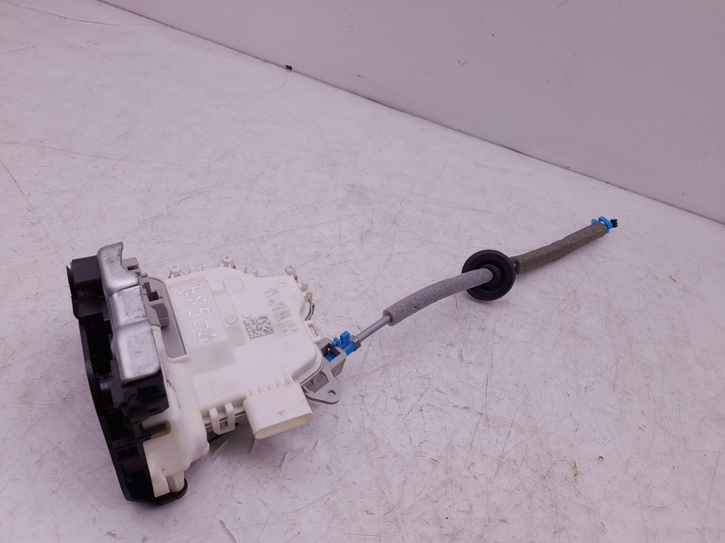 Fechadura / fecho porta trás direito AUDI Q2 (GA) Imagem-1