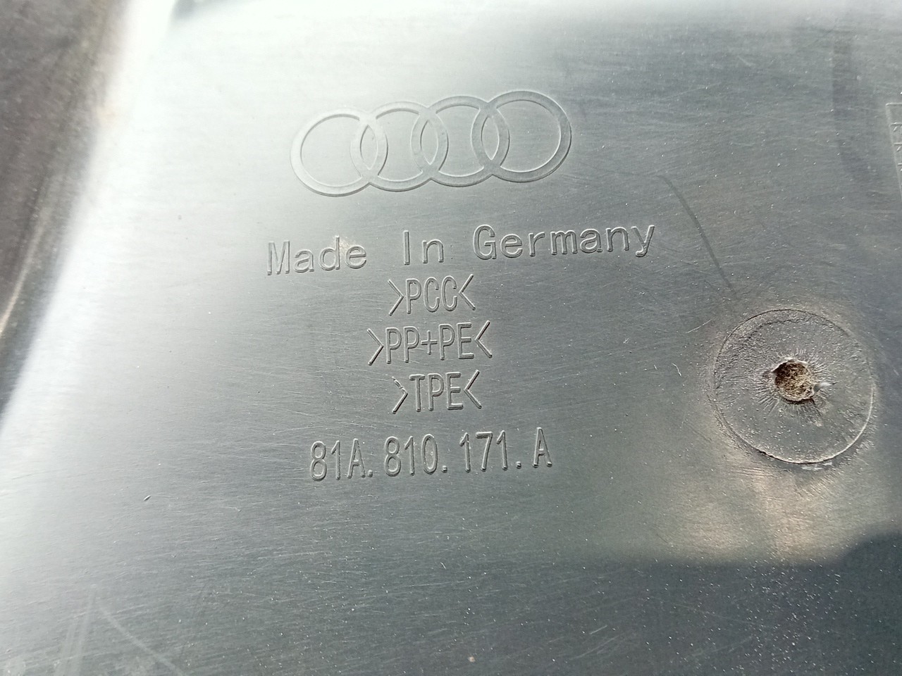 Cava roda trás esquerda AUDI Q2 (GA) Imagem-2