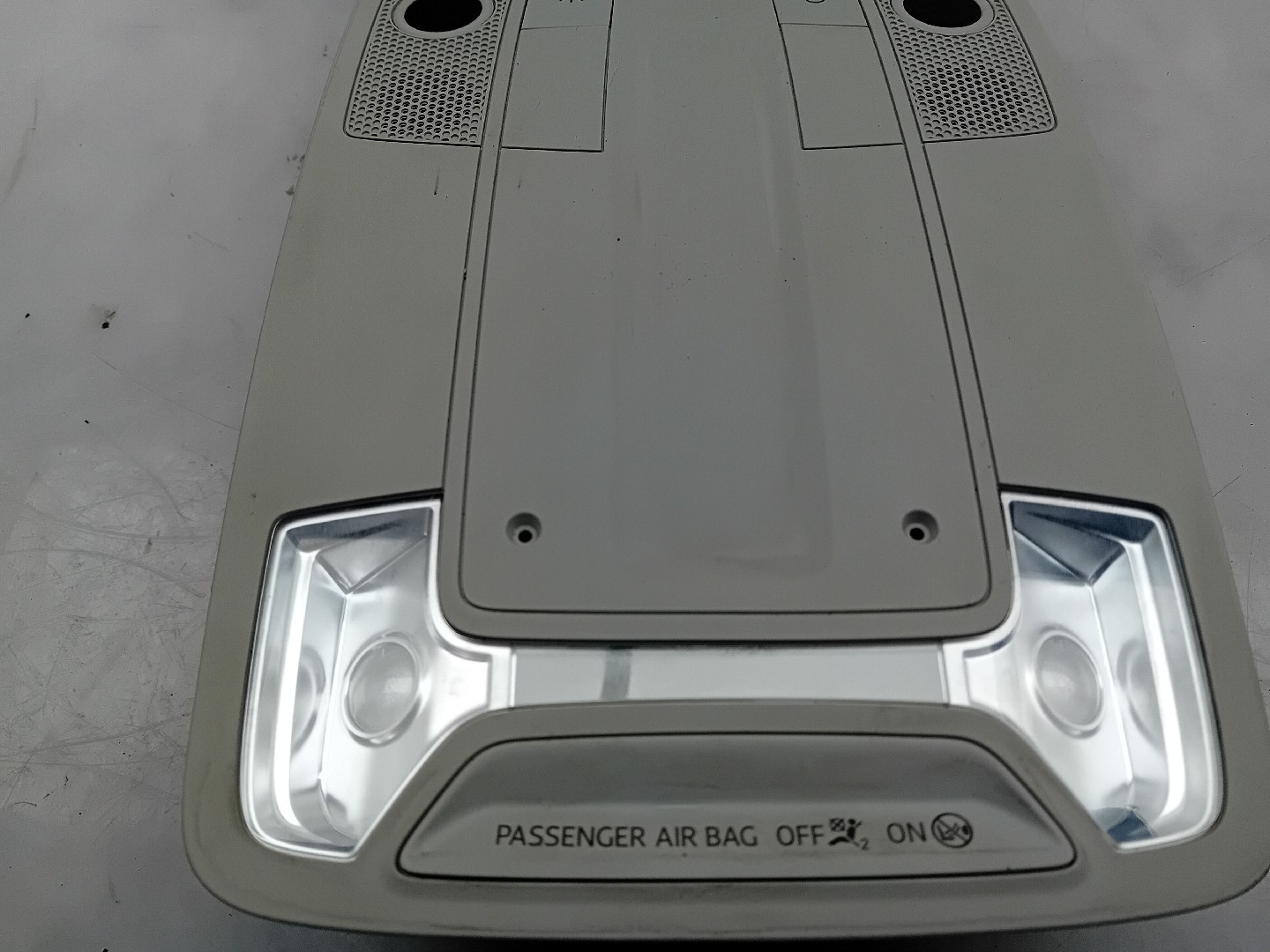Front seat light AUDI Q2 (GA) Imagem-1