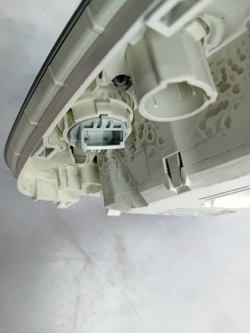 Front seat light AUDI Q2 (GA) Imagem-5