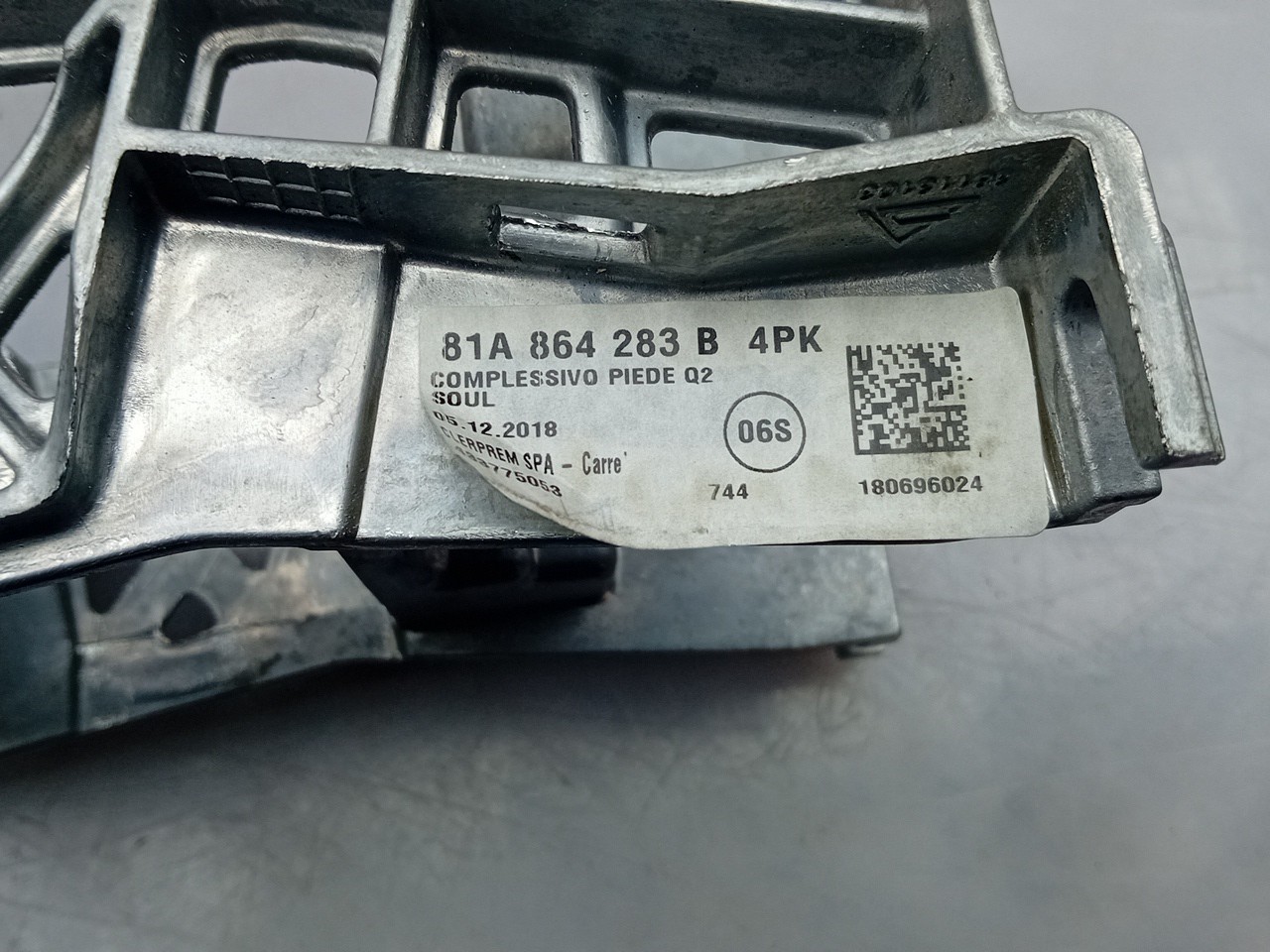 Apoio de braço AUDI Q2 (GA) Imagem-3