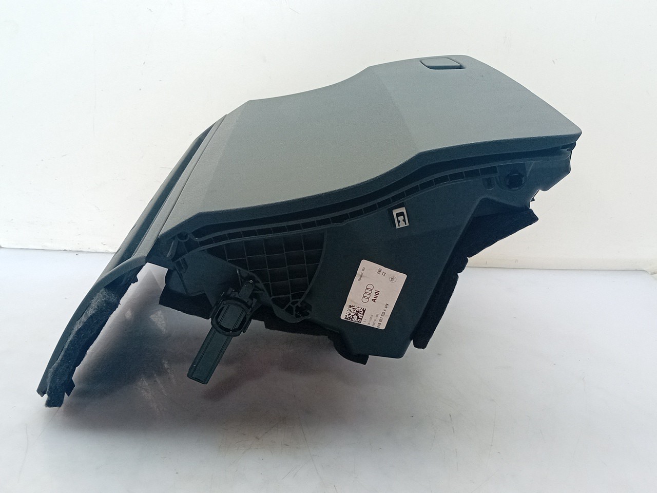 Glove Box / Compartment AUDI Q2 (GA) Imagem-2