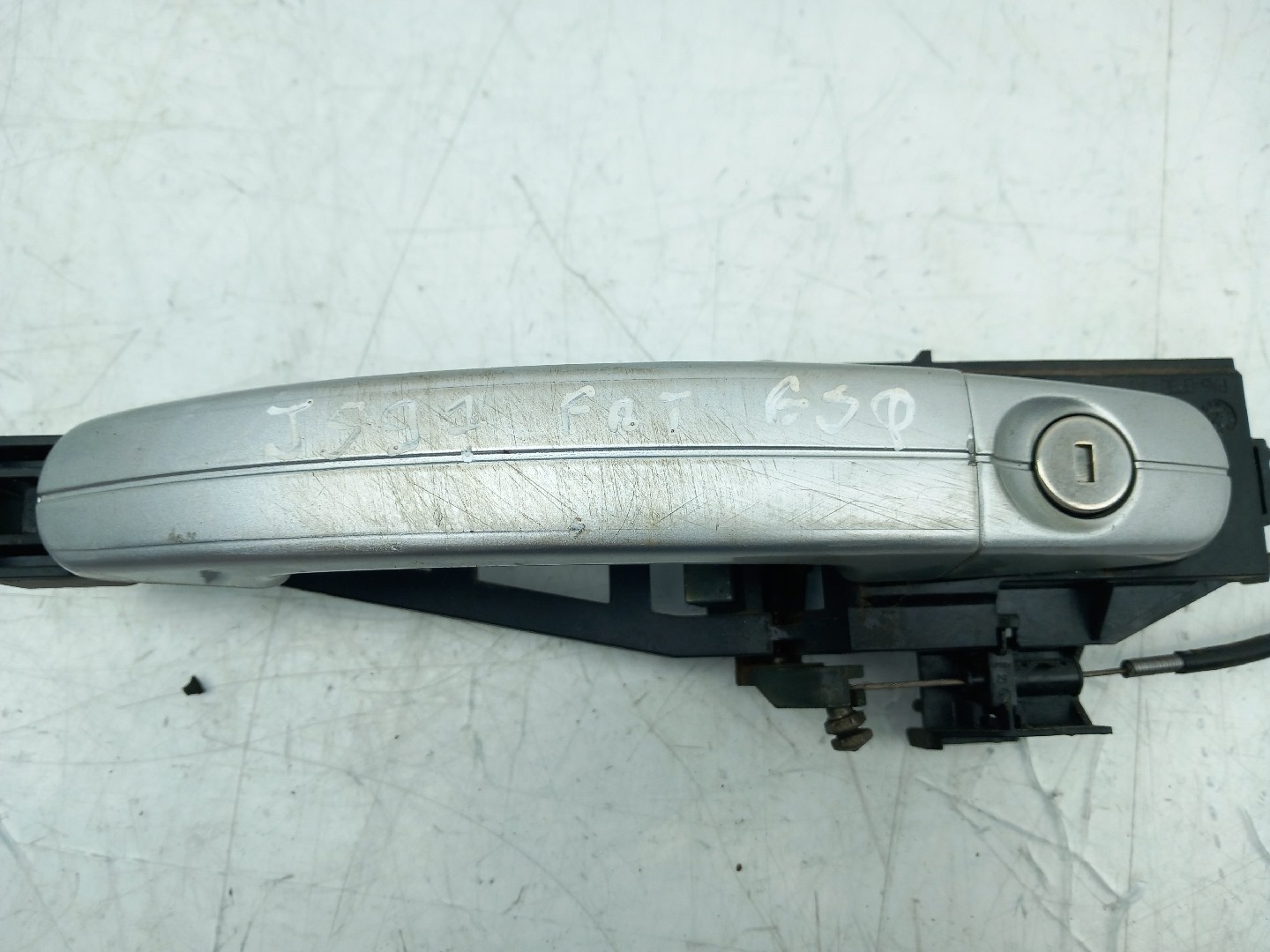 Left front door handle FORD Focus II Carrinha (DA_) Imagem-1