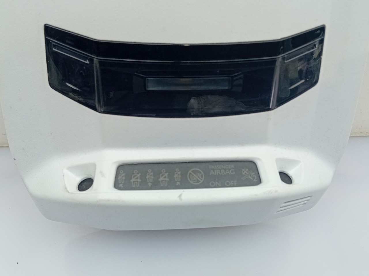 Plafoniera anteriore PEUGEOT 508 SW II Imagem-1