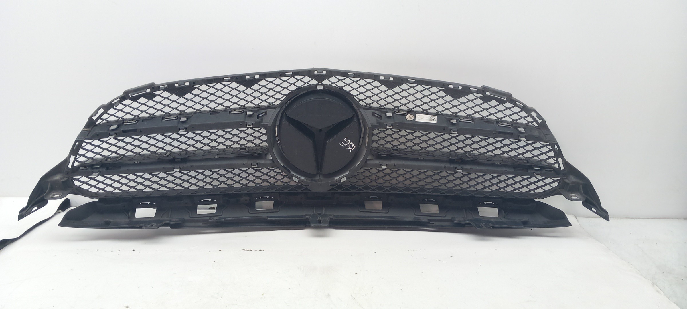 Front grille MERCEDES-BENZ Classe C (W205) Imagem-2