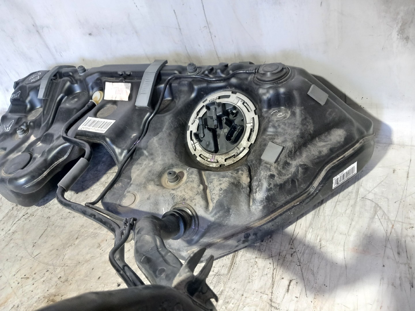 Fuel tank MERCEDES-BENZ Classe C (W205) Imagem-4