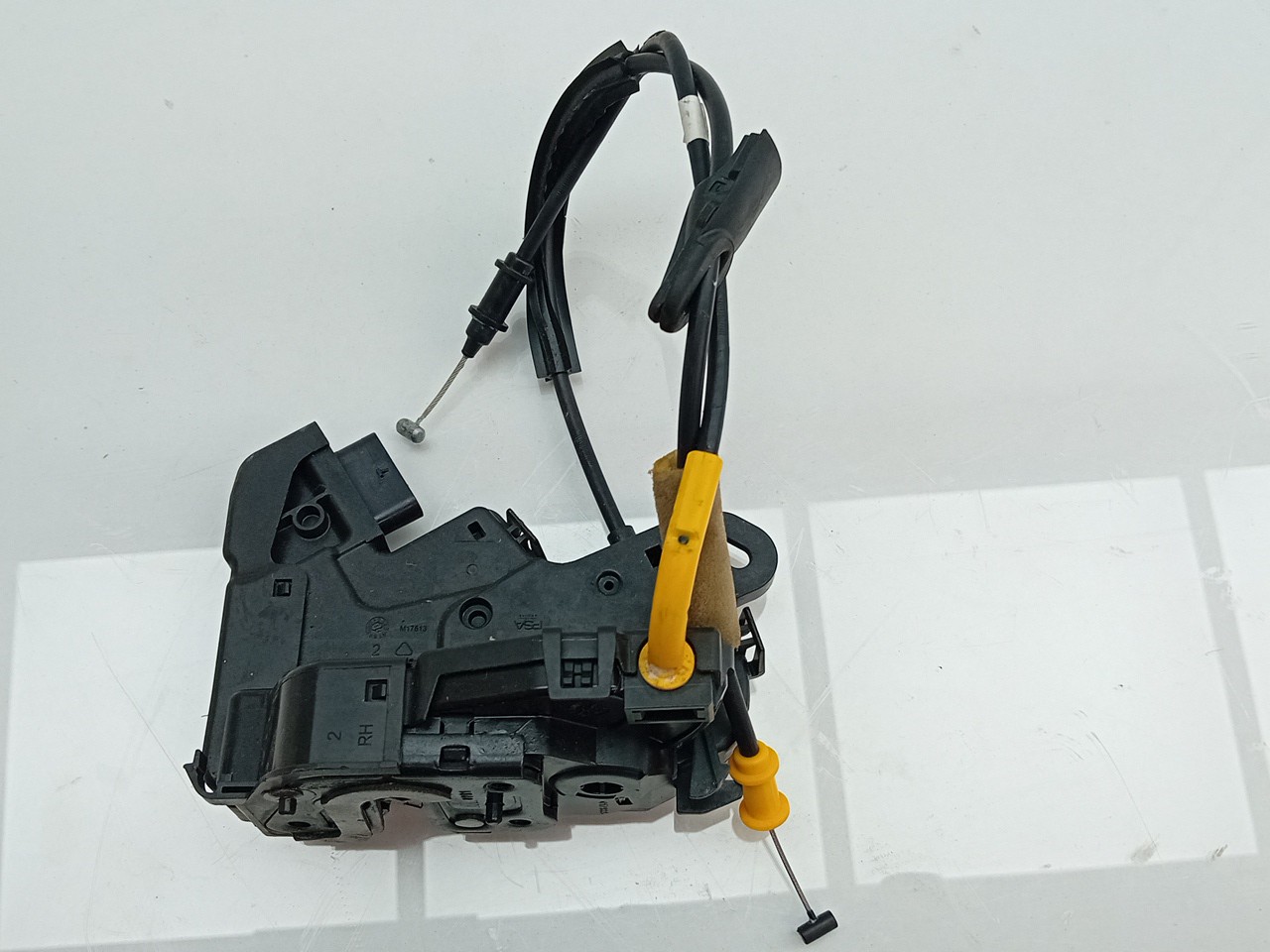 Fechadura / fecho porta trás direito CITROËN C4 III Imagem-1