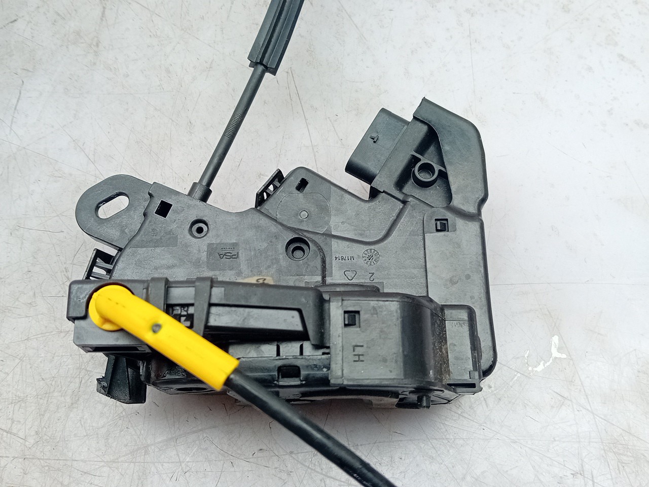 Fechadura / fecho porta trás esquerdo CITROËN C4 III Imagem-1