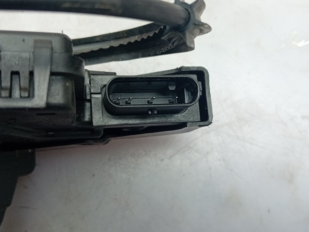 Fechadura / fecho porta trás esquerdo CITROËN C4 III Imagem-2