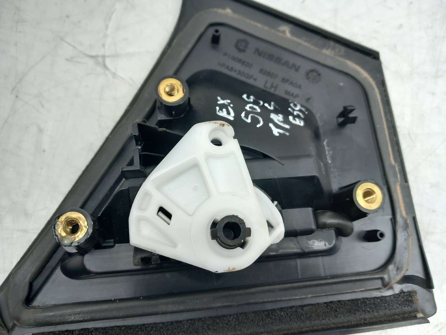 Manija puerta Trasero Izquierdo NISSAN Micra V (K14) Imagem-1