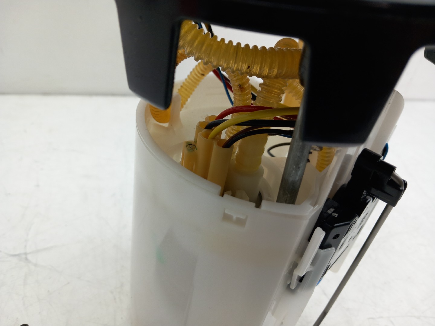 Fuel pump PEUGEOT 2008 I (CU_) Imagem-3