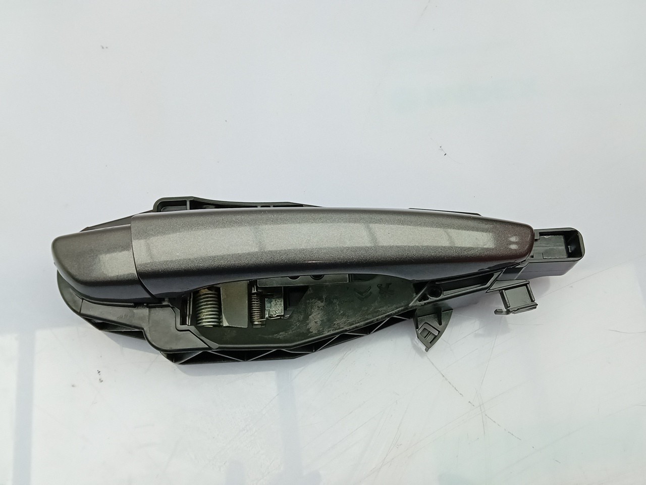 Right front door handle