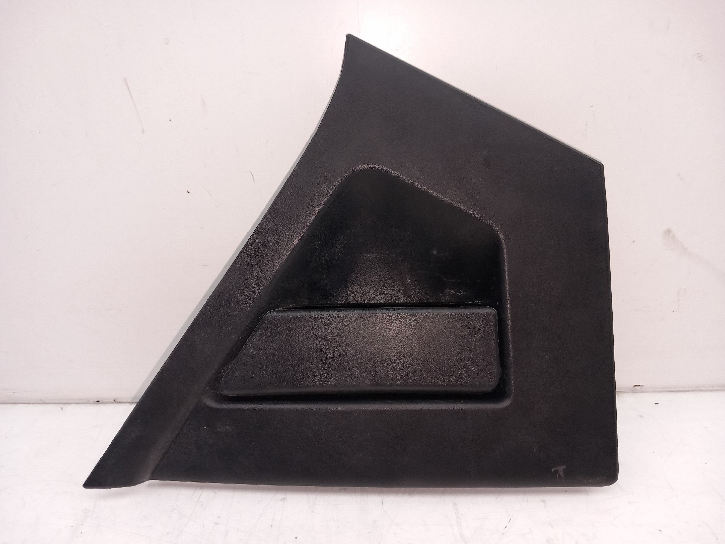 Right rear door handle