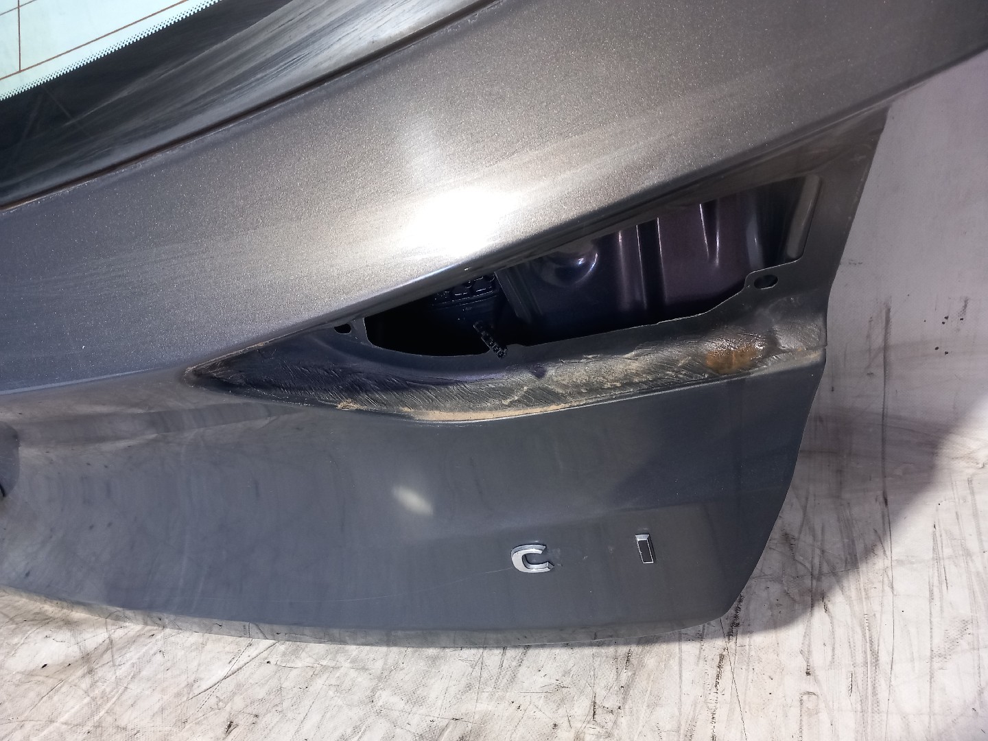 Portón trasero OPEL Astra K Imagem-1