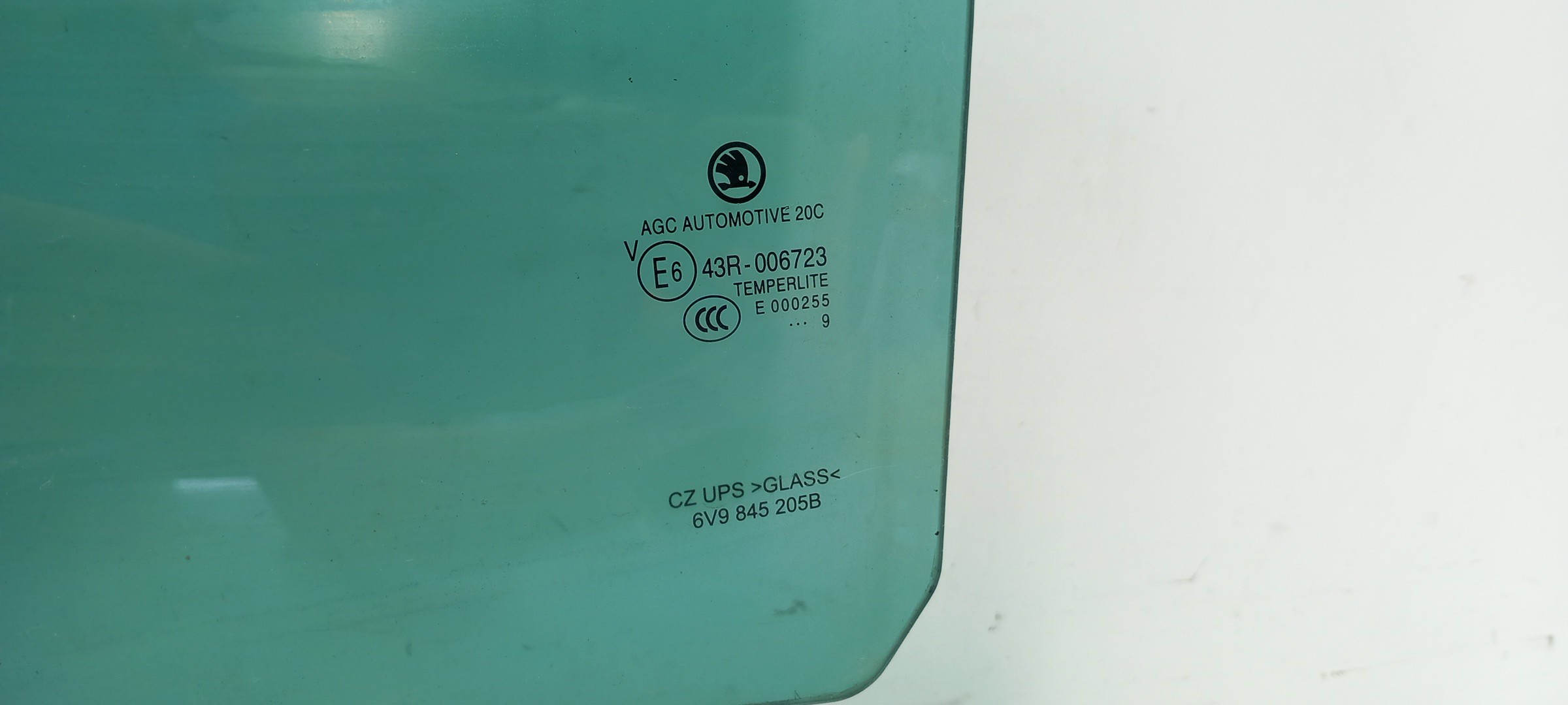 Left rear door glass SKODA Fabia III Break (NJ5) Imagem-1