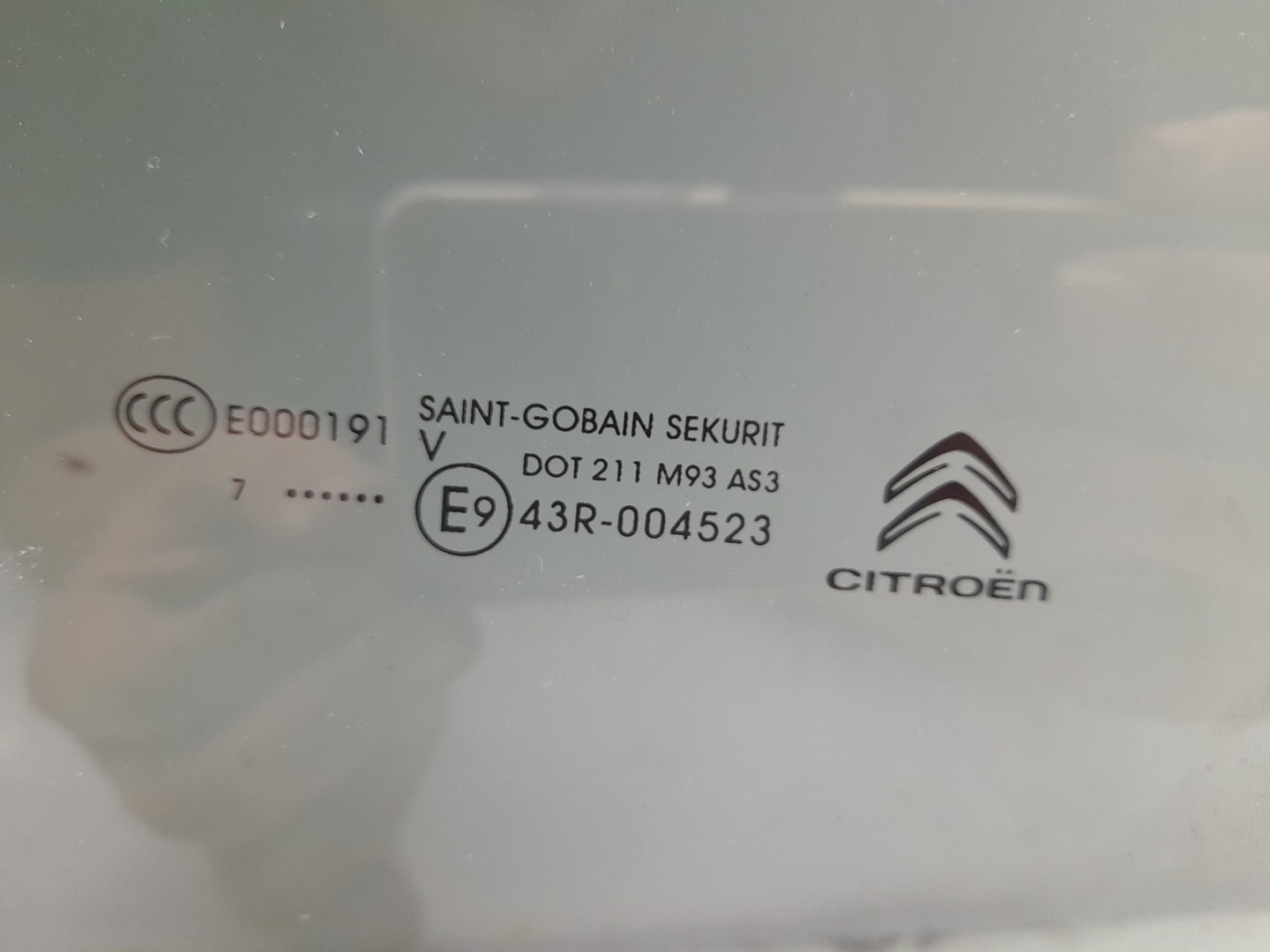 Vidrio puerta Trasero Derecho CITROËN C4 Grand Picasso II (DA_, DE_) Imagem-1