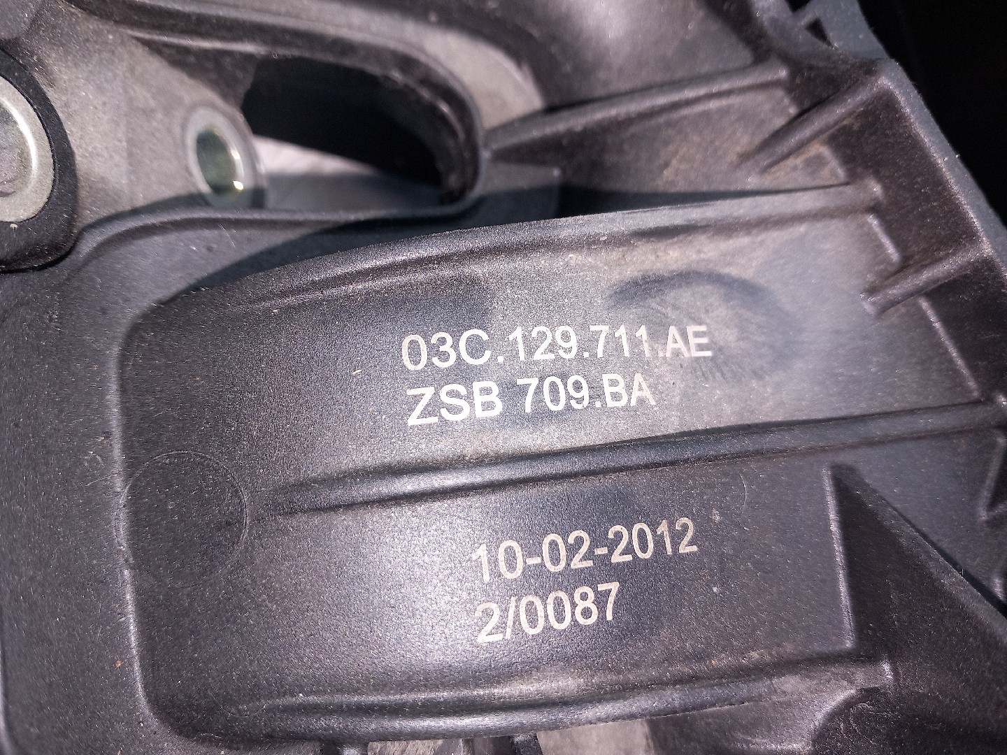 Colector de admisión VOLKSWAGEN Golf VI (5K1) Imagem-1