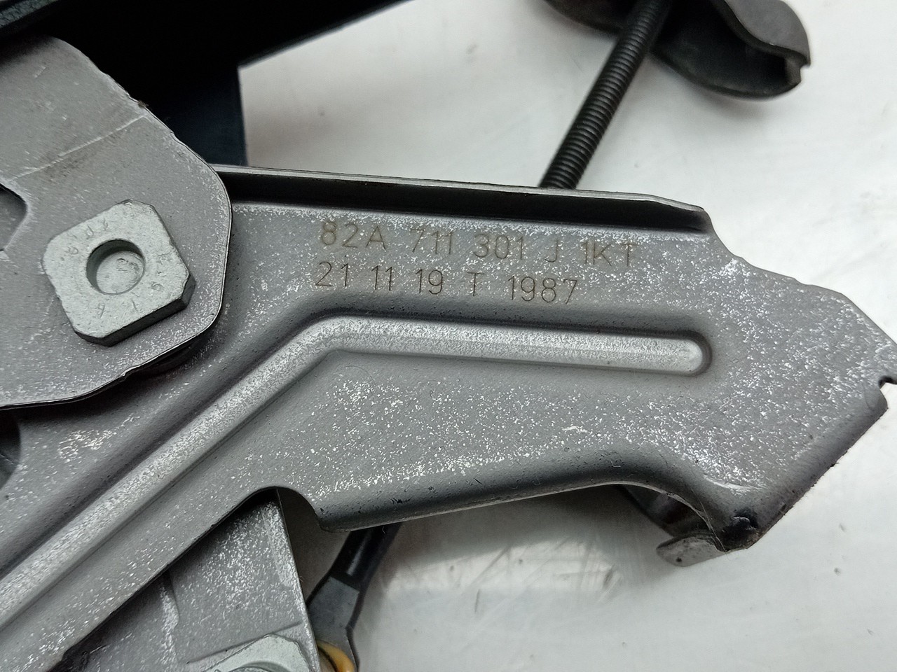 Hand brake / parking brake AUDI A1 Sportback (GBA) Imagem-4