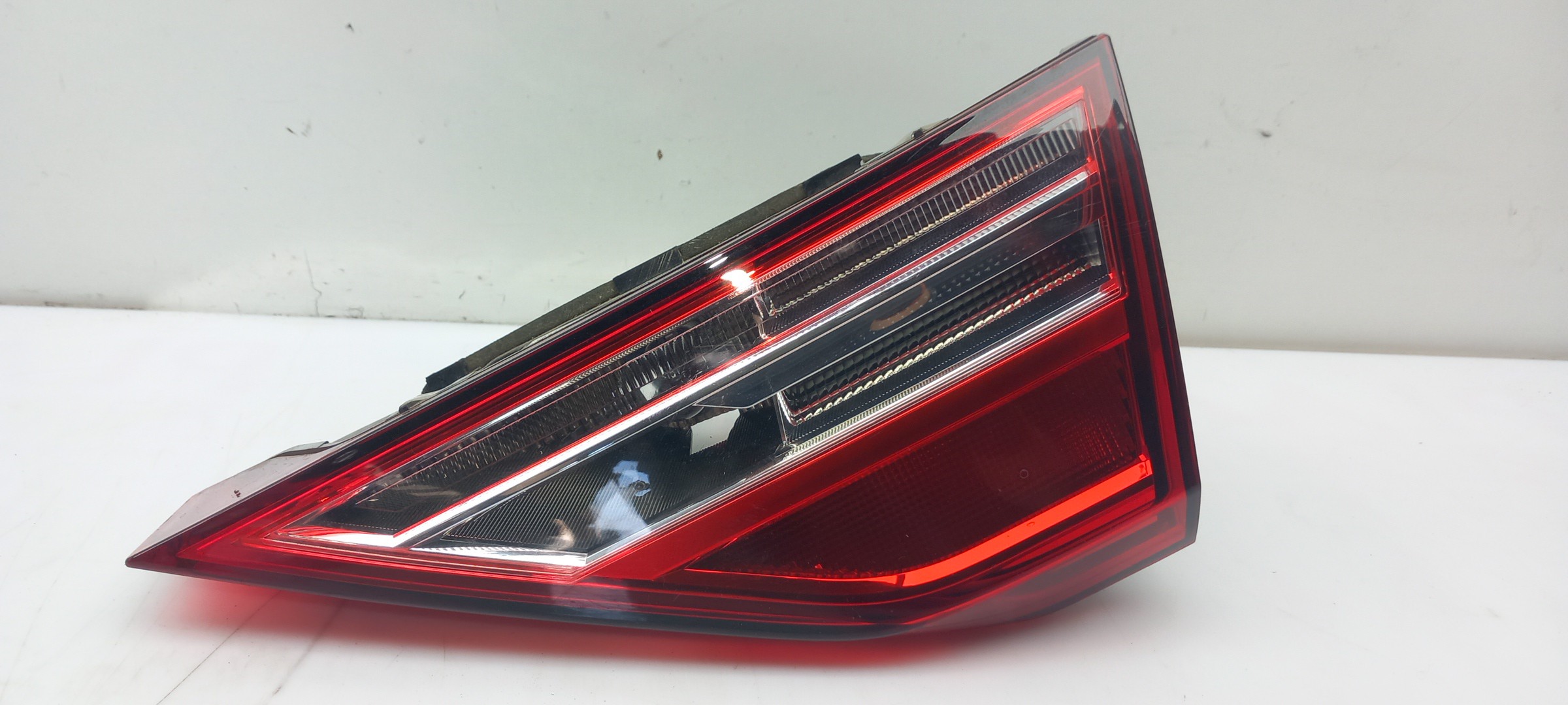 Right Tailgate light