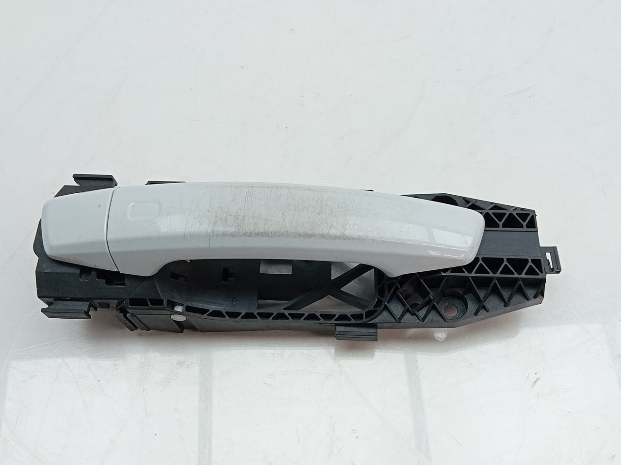 Right rear door handle