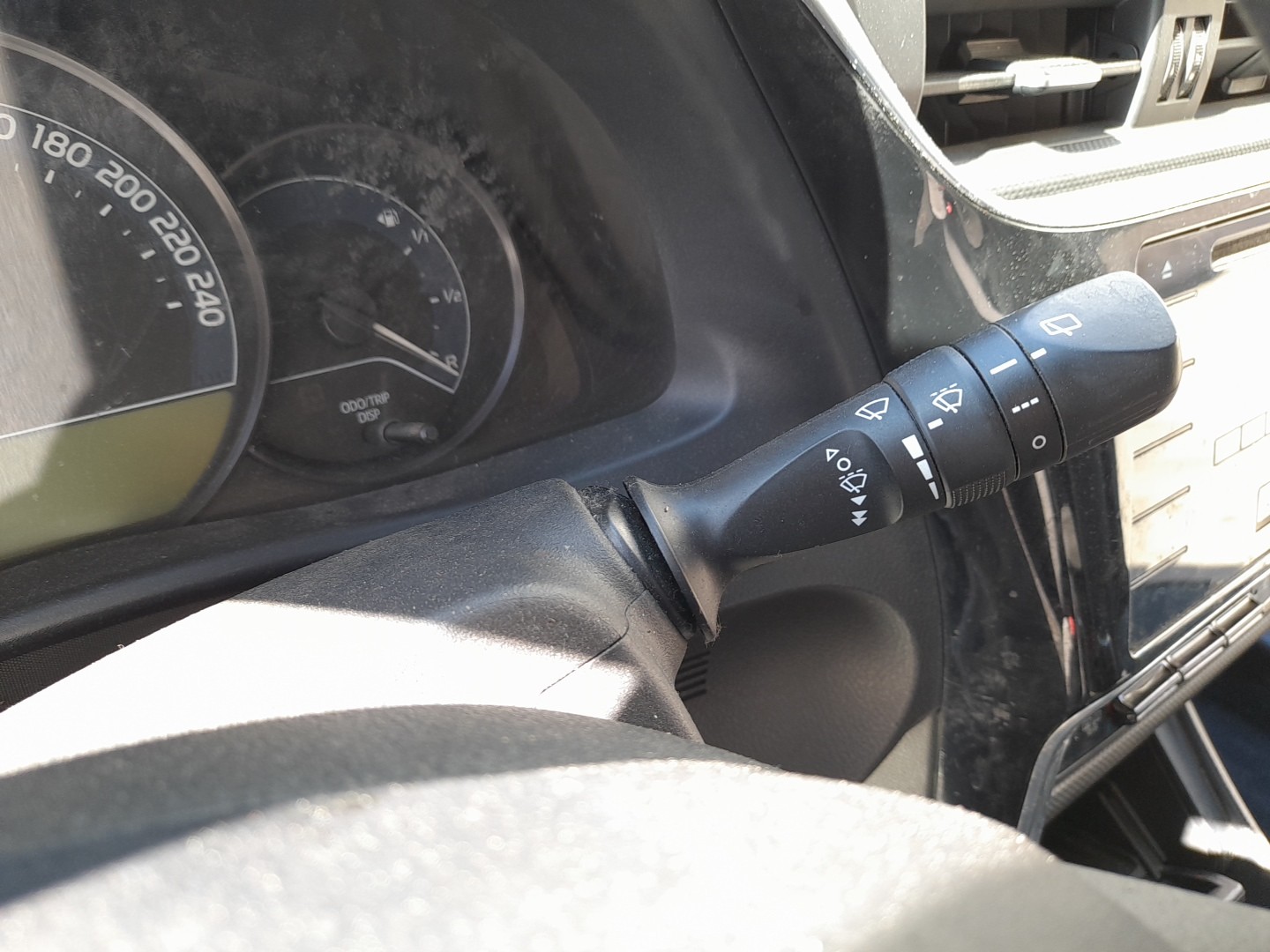 Ensemble leviers d'éclairage et essuie-glace TOYOTA Auris Touring Sports (_E18_) Imagem-1