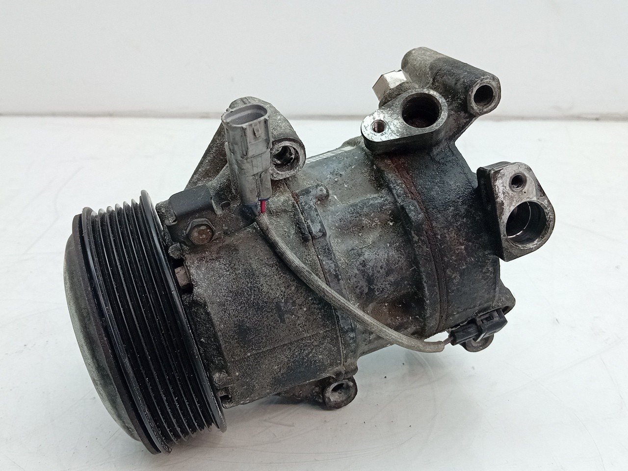 Compressore A/C TOYOTA Auris Touring Sports (_E18_) Imagem-0