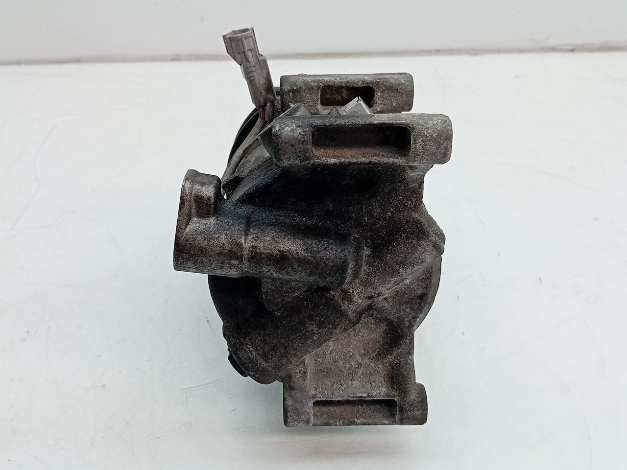 Compressore A/C TOYOTA Auris Touring Sports (_E18_) Imagem-2