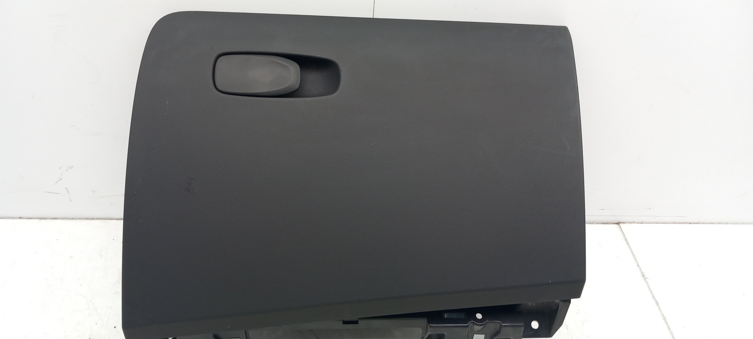Glove Box / Compartment