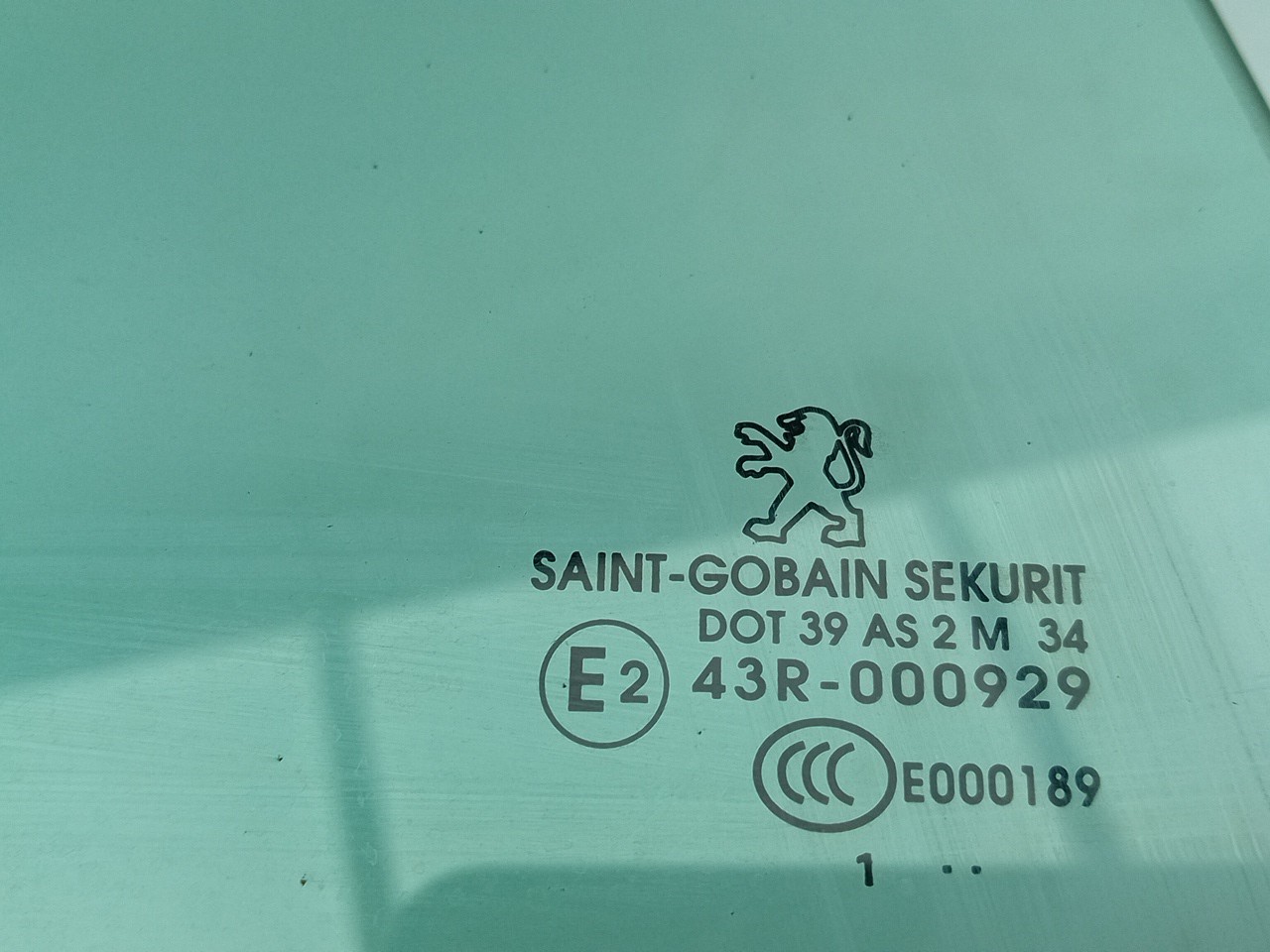 Right rear door glass PEUGEOT 508 Imagem-1