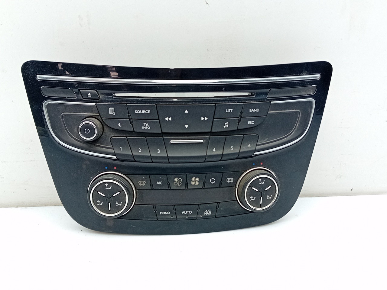 Dashboard trim