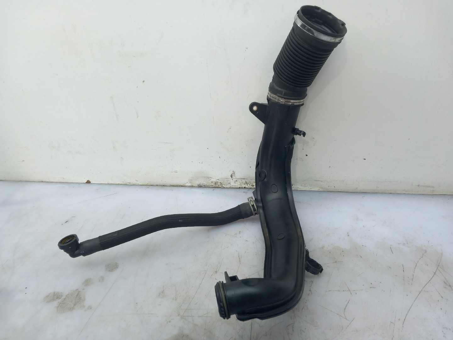 Intercooler pipe