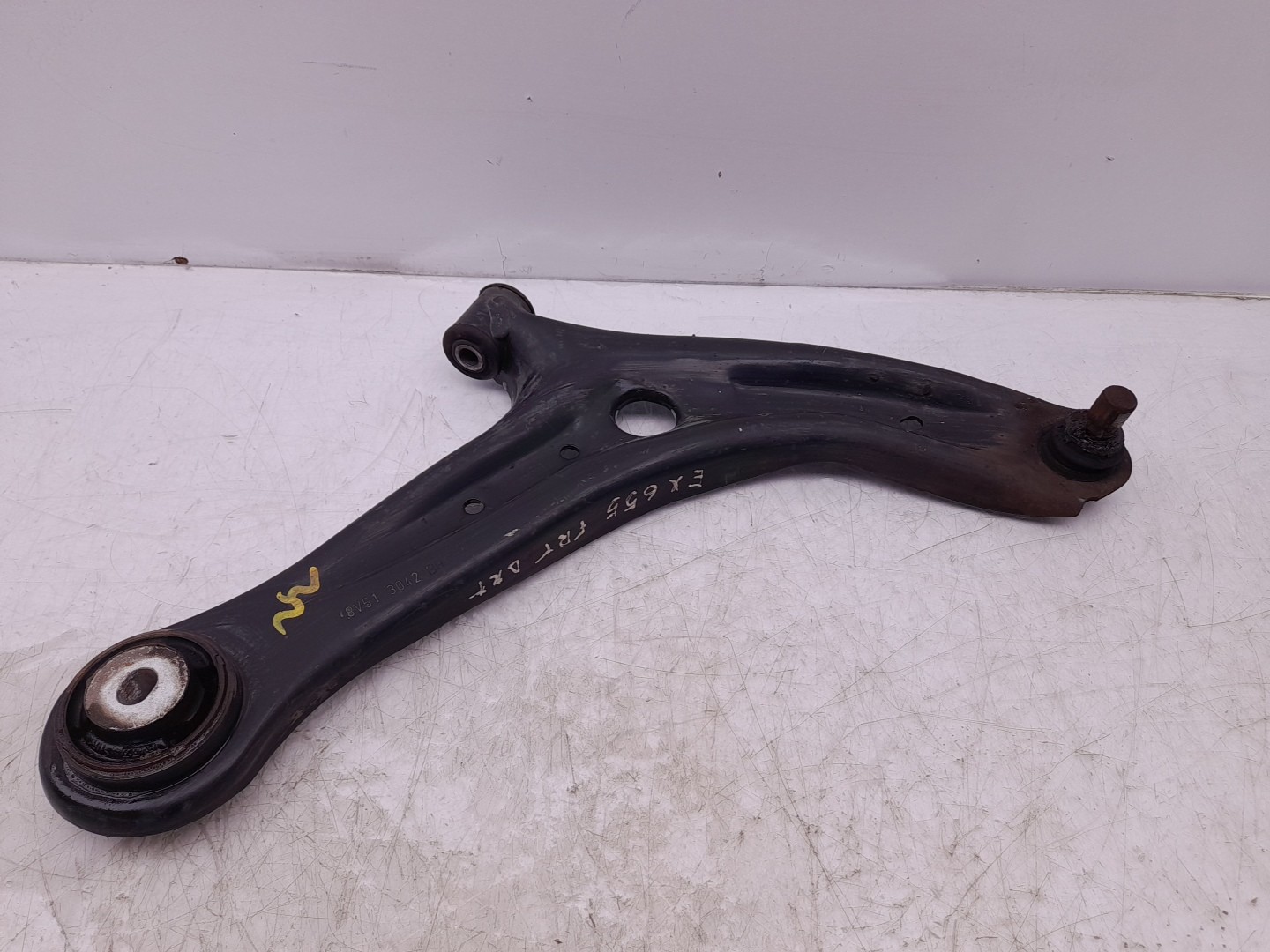Right front suspension arm