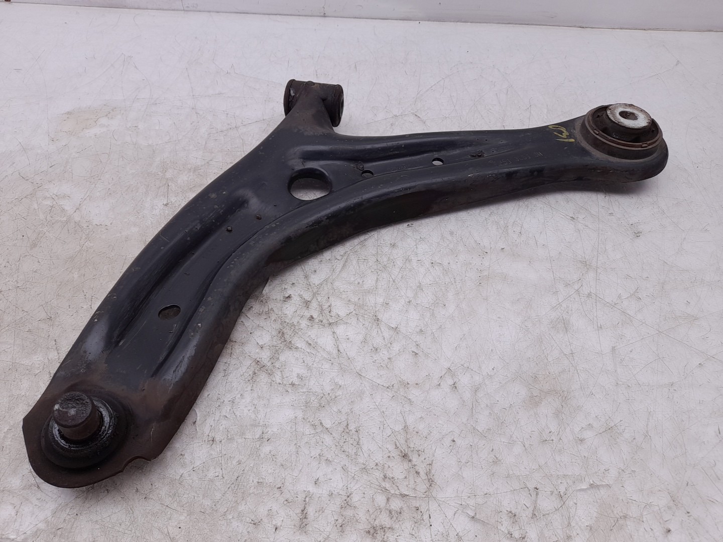 Left front suspension arm