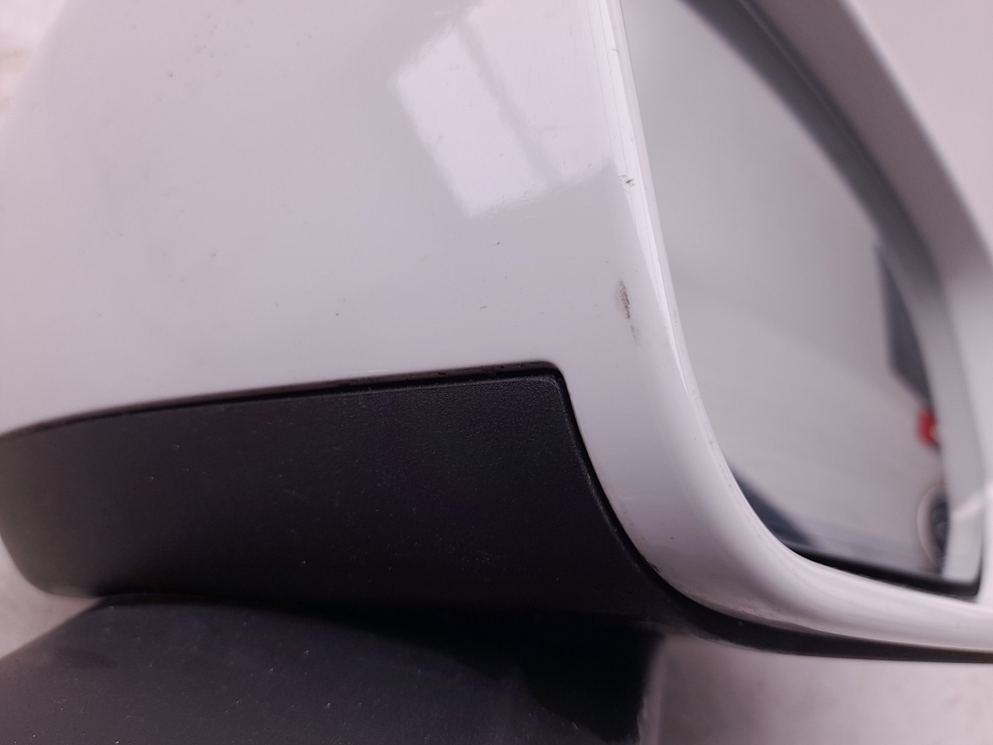 Retrovisor / espelho direito VOLVO V60 II (225) Imagem-1