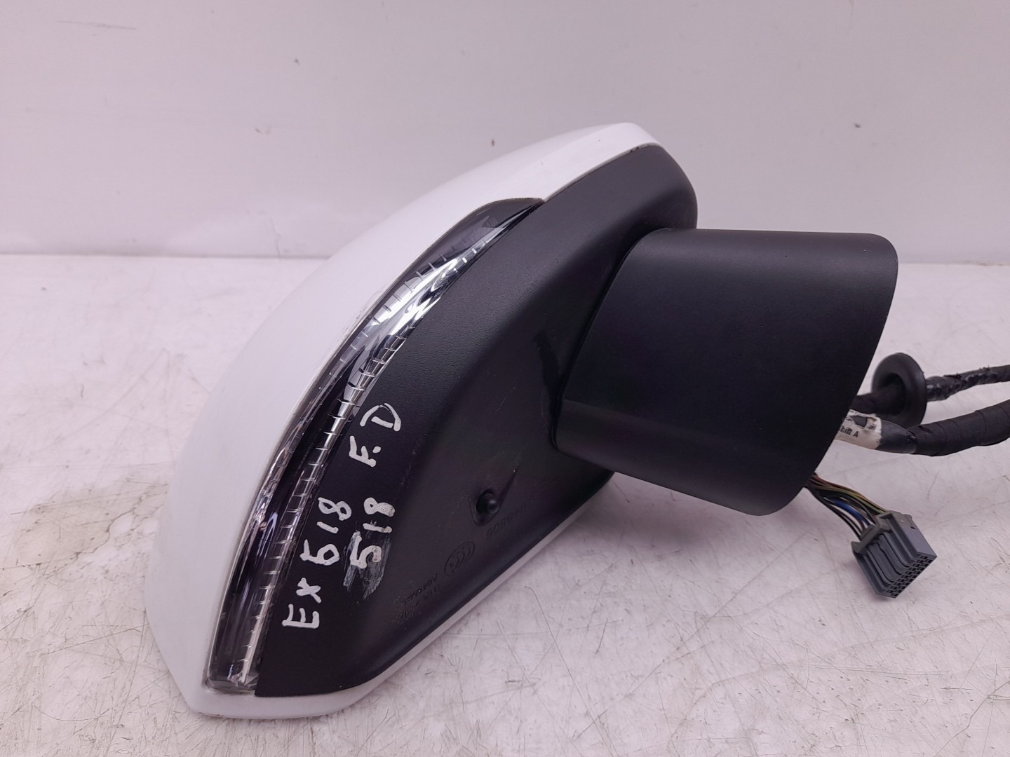 Retrovisor / espelho direito VOLVO V60 II (225) Imagem-2