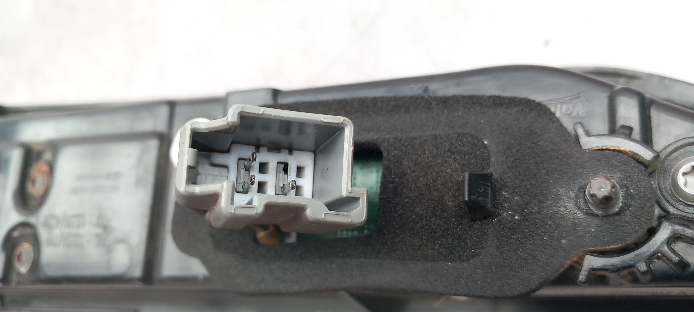 Left Tailgate light  VOLVO V60 II (225) Imagem-3
