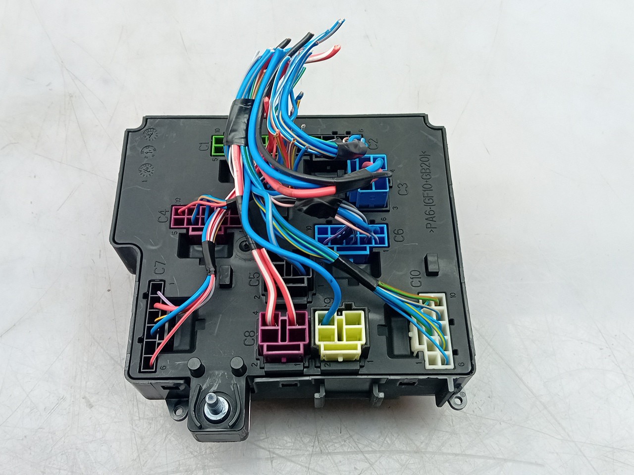 Fuse box / SAM / BSI VOLVO V60 II (225) Imagem-1