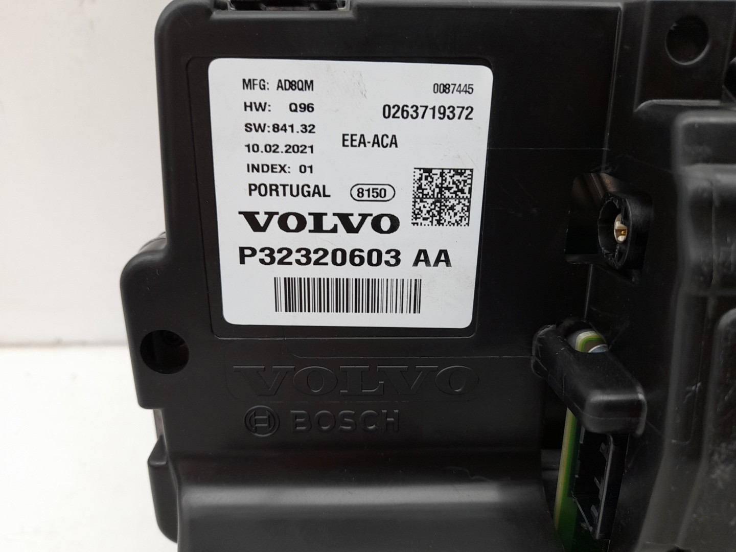 Compteur de vitesse VOLVO V60 II (225) Imagem-2
