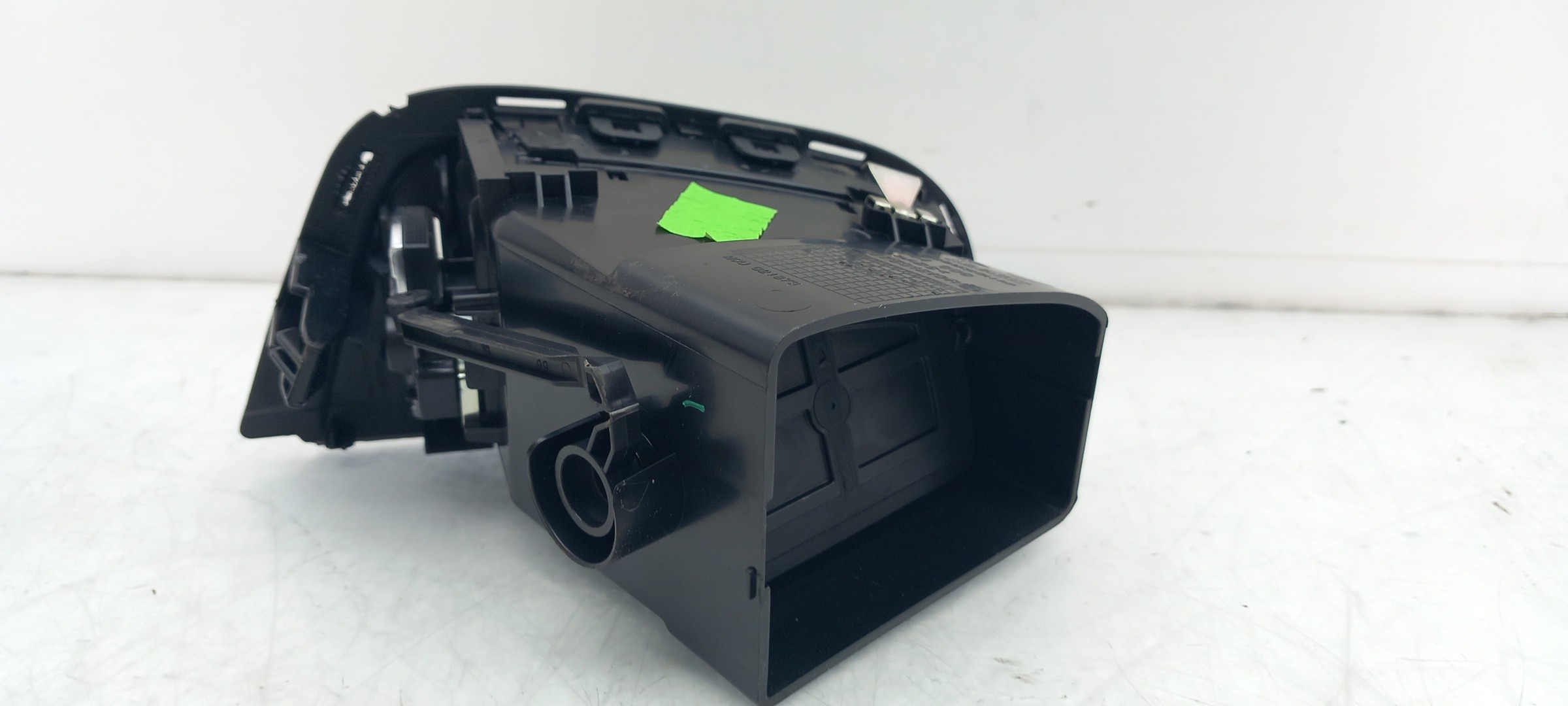 Difusor / salida de aire RENAULT Megane IV (B9A/M_) Imagem-2
