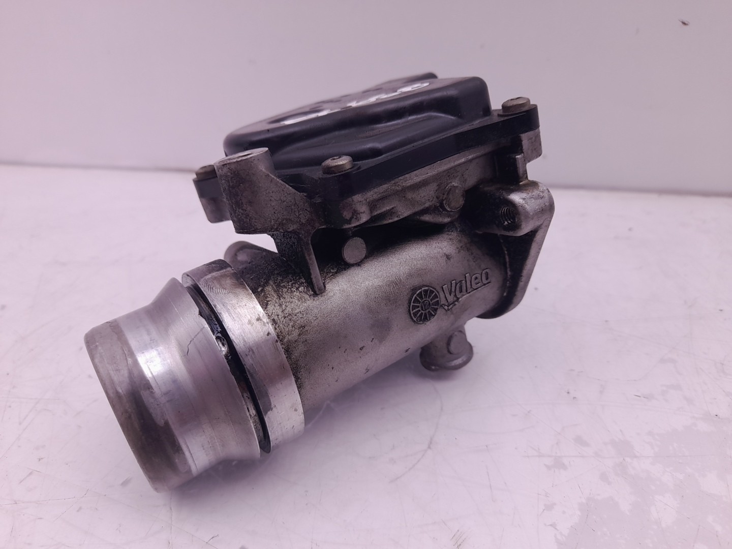 Throttle body