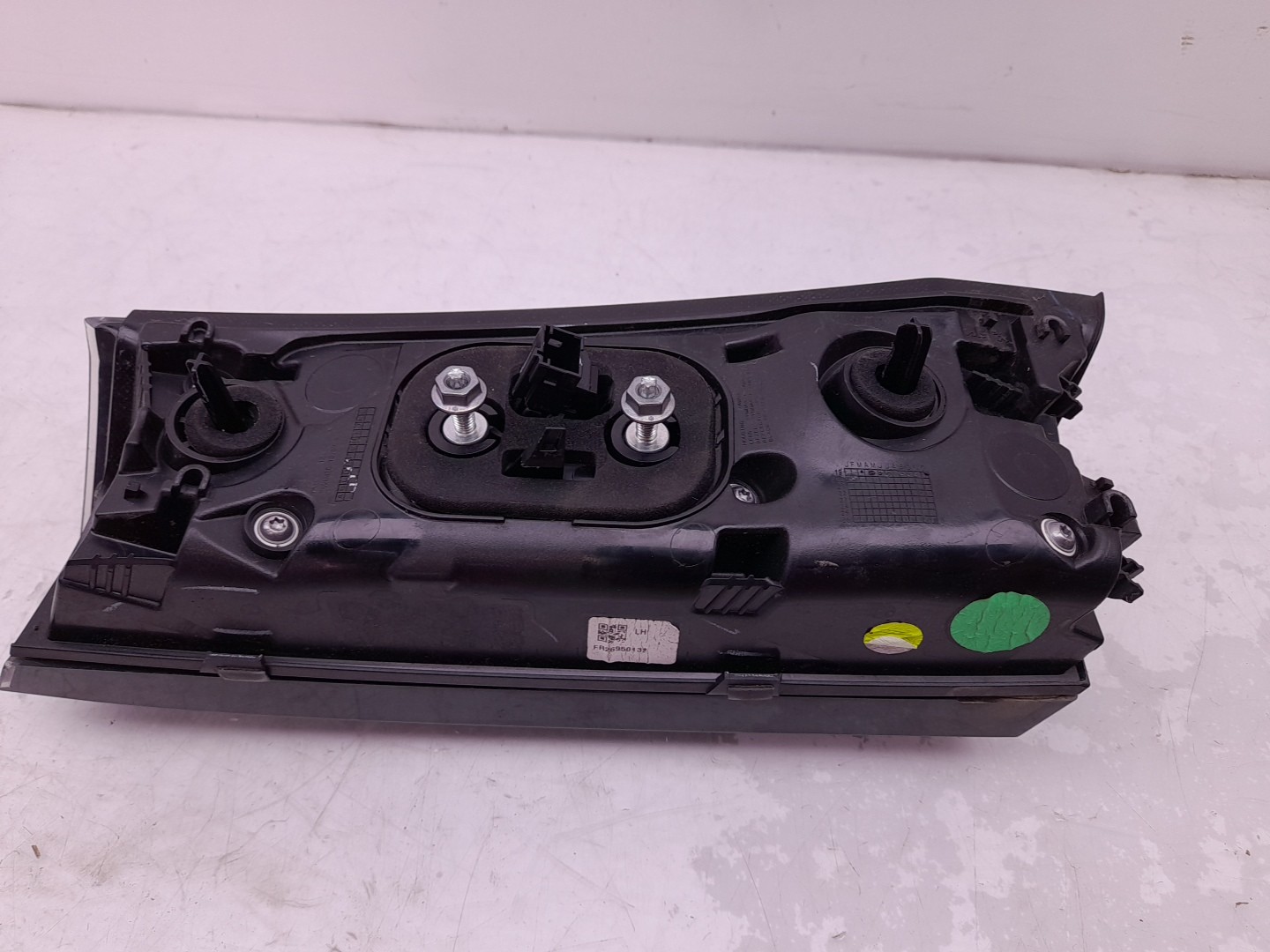 Left Tailgate light  PEUGEOT 2008 II (U_) Imagem-1