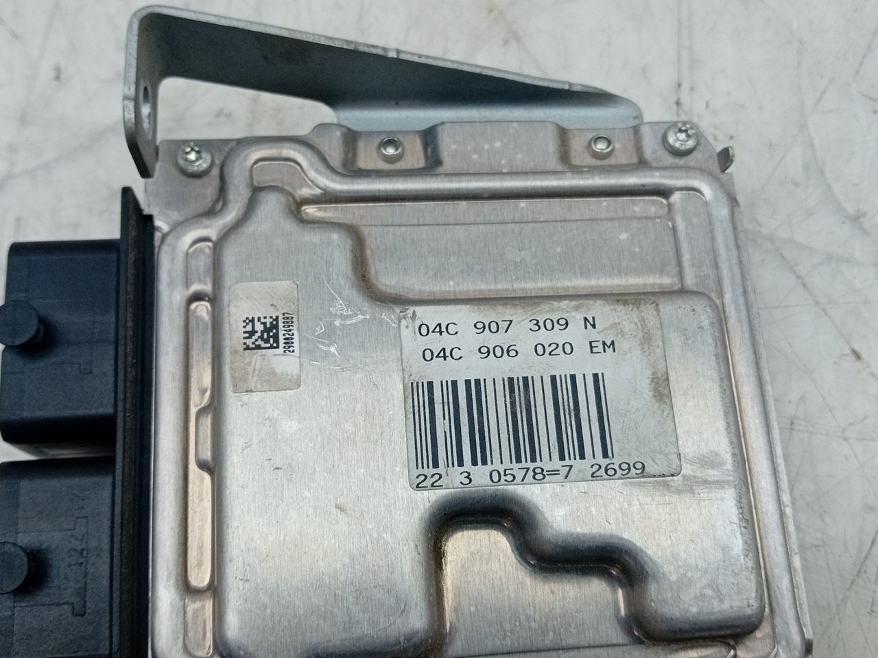 Engine control unit / ECU VOLKSWAGEN Up Imagem-2