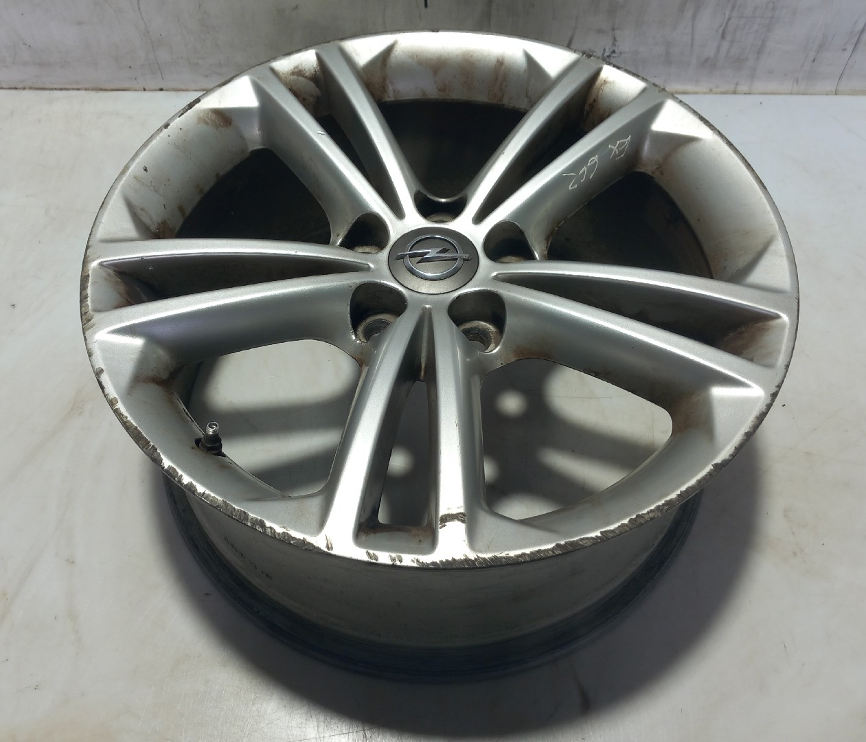 Cerchio Anteriore Sinistro OPEL Insignia A Sports Tourer (G09) Imagem-1